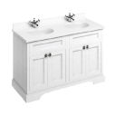 Traditional white freestanding vanity unit