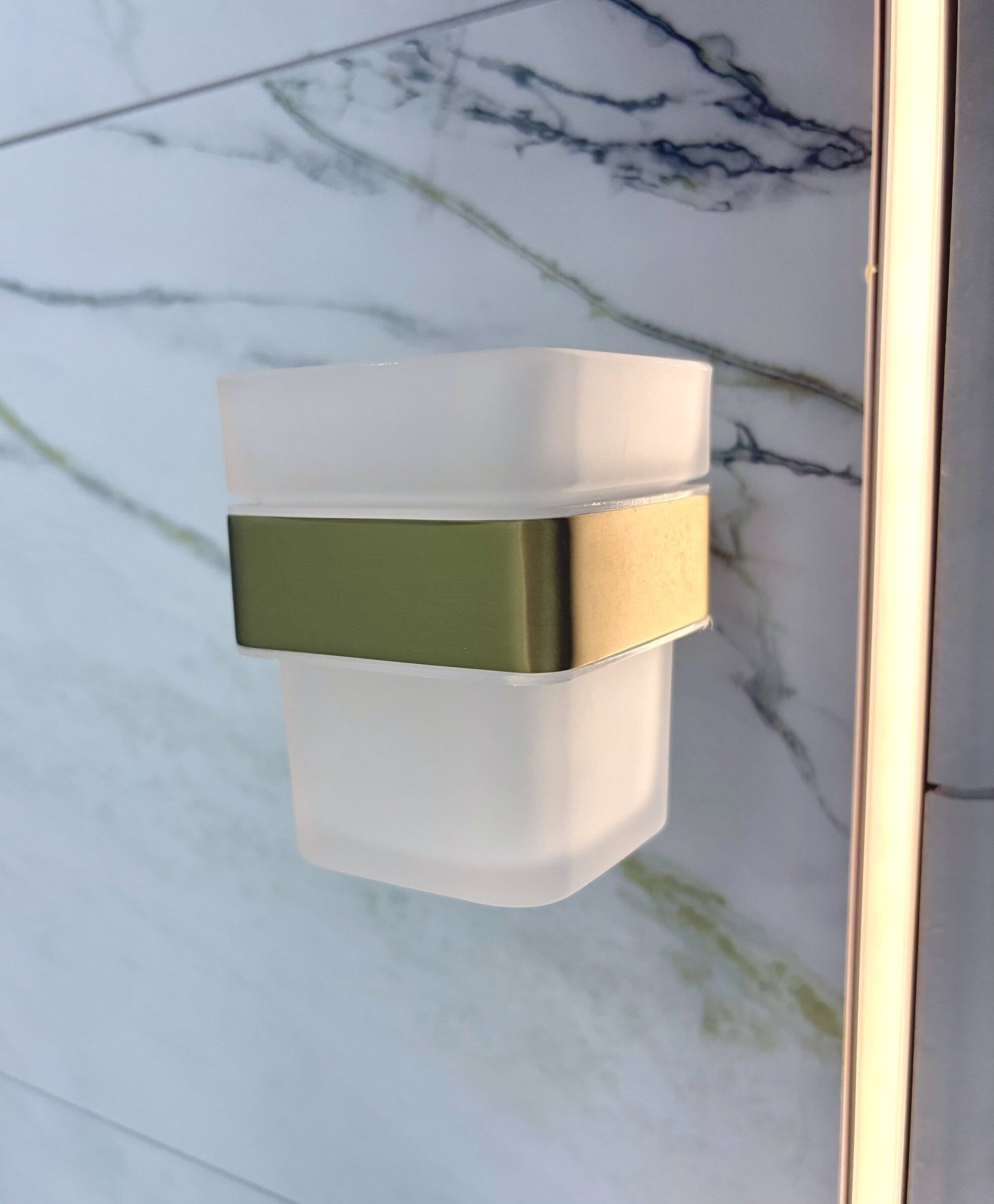 Elora Brushed Gold Tumbler Holder