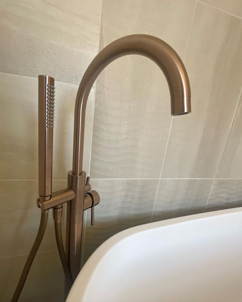 Moray Satin Bronze Freestanding Bath Tap