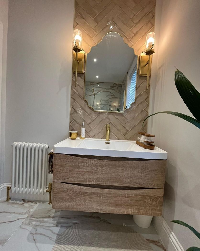 Erin Wall Hung Vanity Unit in Light Oak & Resin Basin