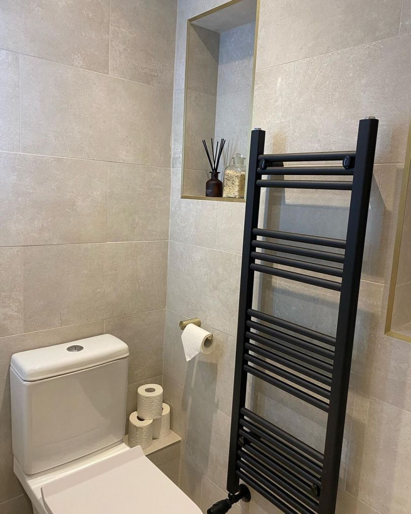 Moray Champagne Gold Knurled Toilet Roll Holder
