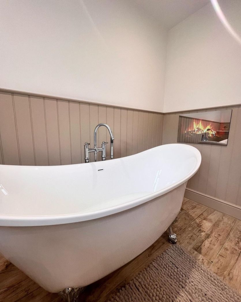 Ahana Traditional Bath