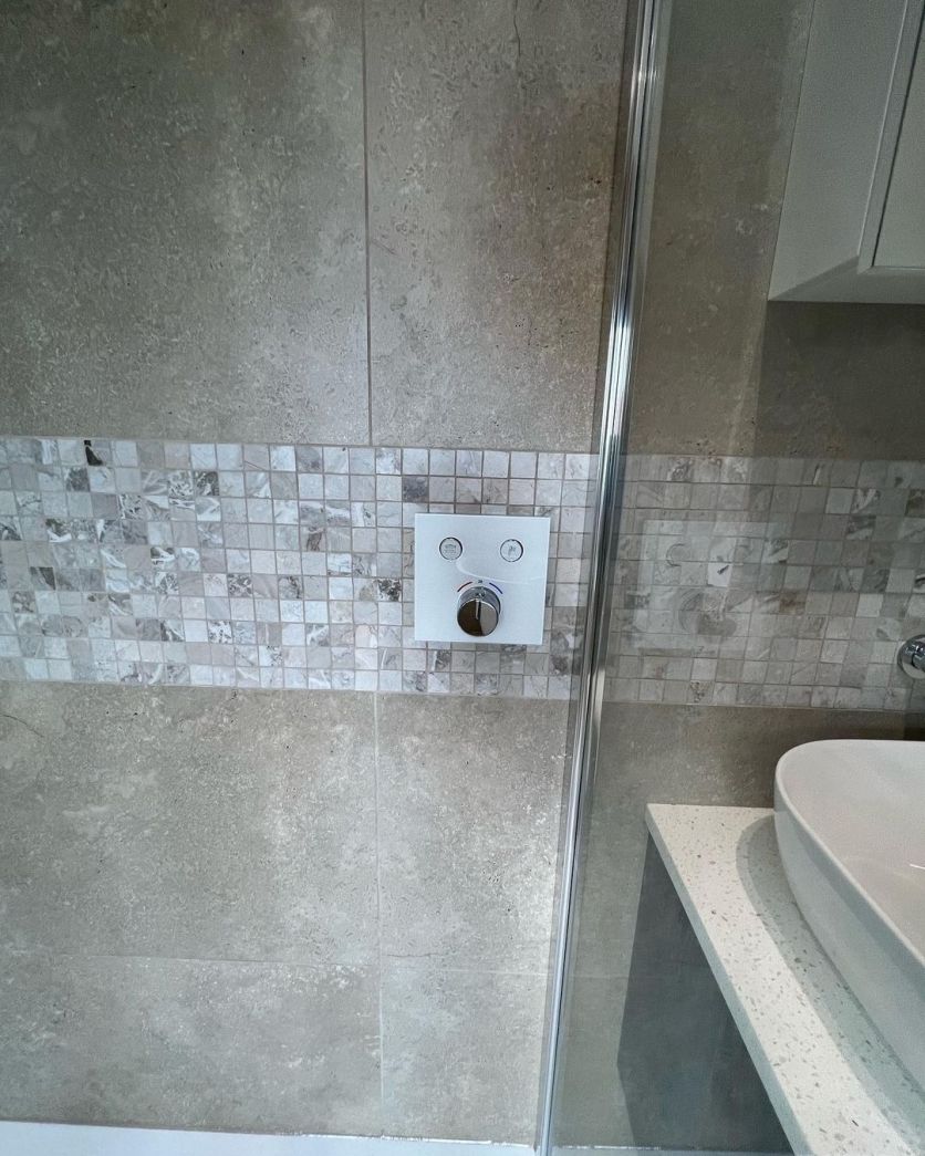 Byalin Dual Outlet Concealed Shower Valve - Glass Front