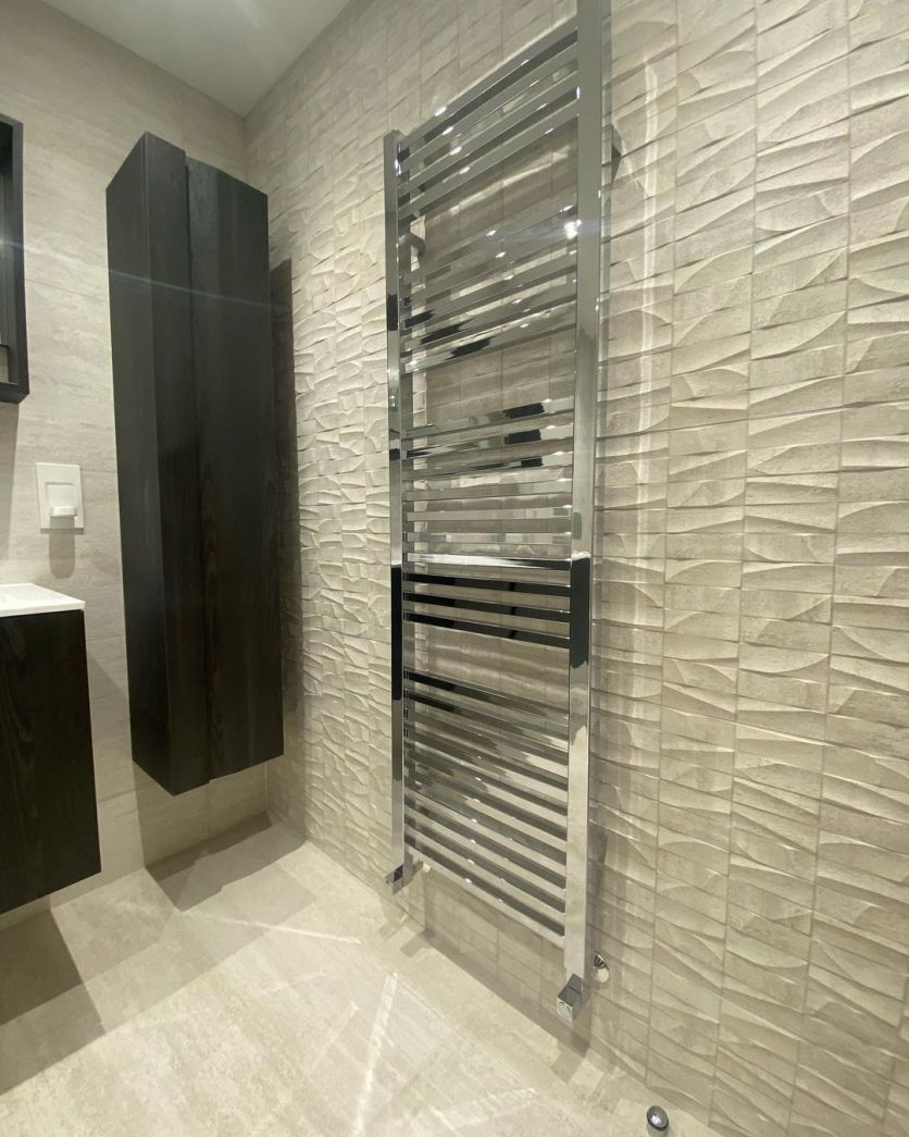 Vest Chrome Heated Towel Rail