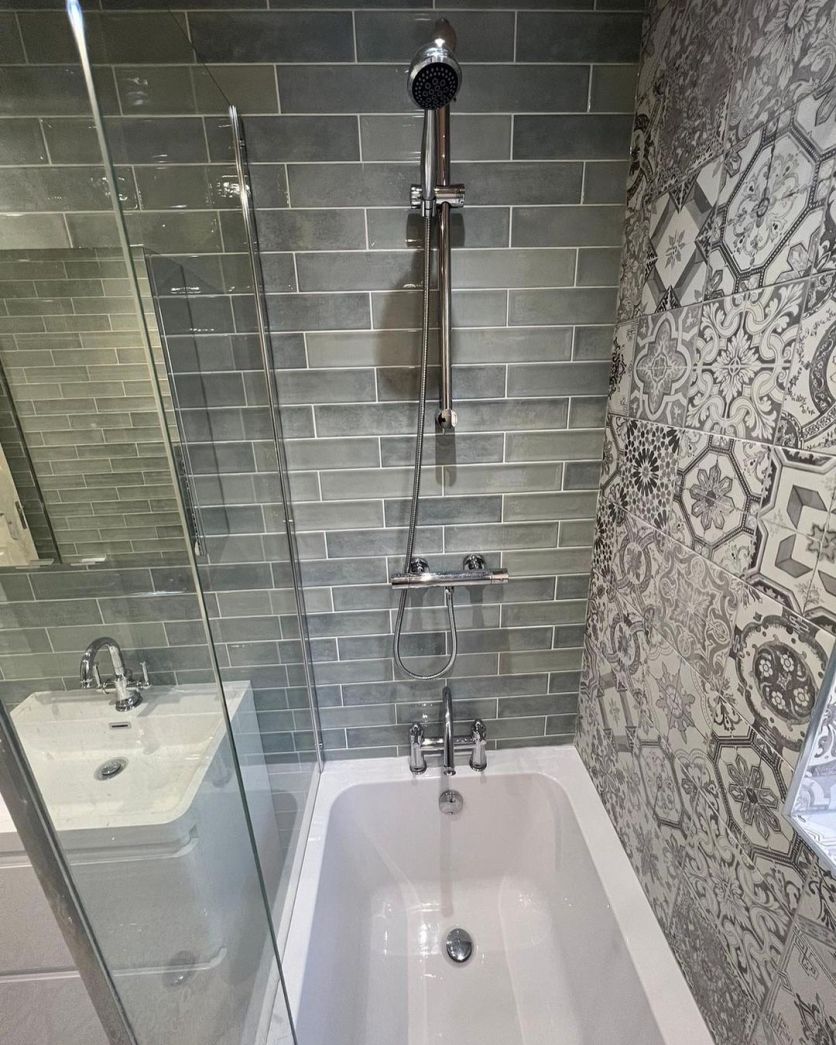 Abode Thermostatic Bar Valve Shower With Slide Rail Kit