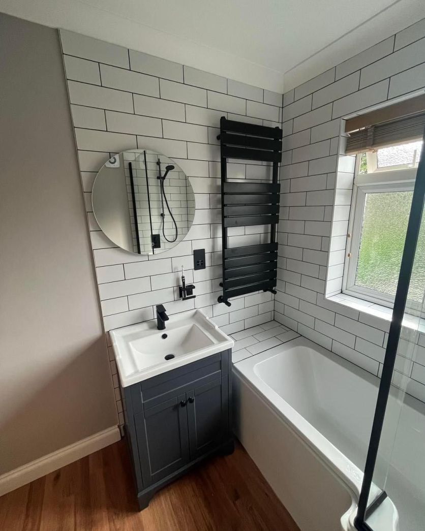 600mm Floorstanding Traditional Vanity Unit in Midnight Grey
