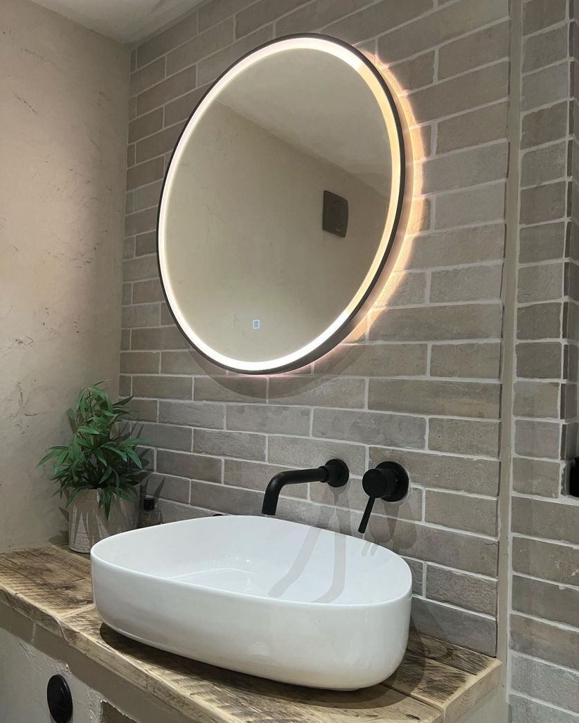Avery Black Round LED Mirror