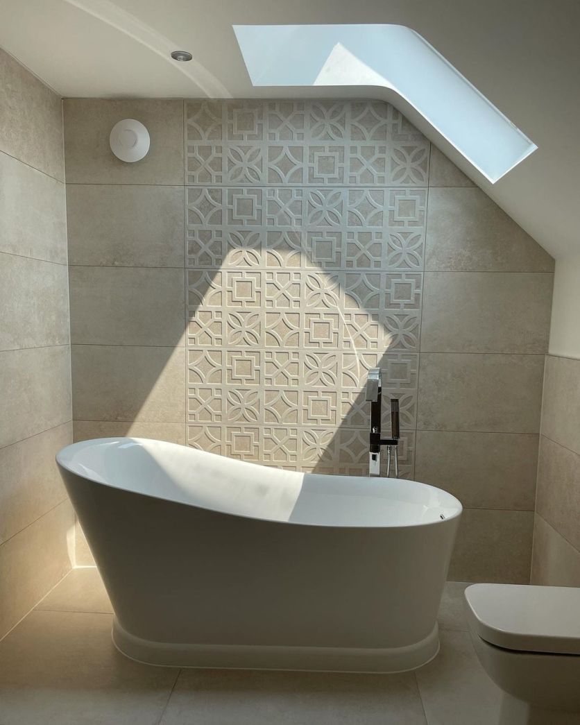 Tadeo Freestanding Acrylic Bath