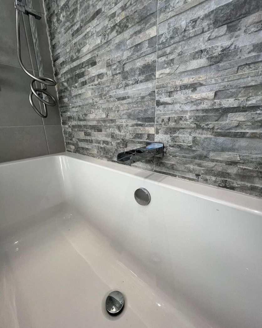 Cairo Wall Mounted Bath Spout