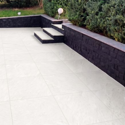 Hanson White Stone Outdoor Porcelain Tile 600x600mm roomset