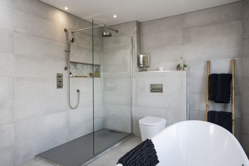 Oxford Walk-In Chrome Profile Fixed Shower Screen - Clear Glass