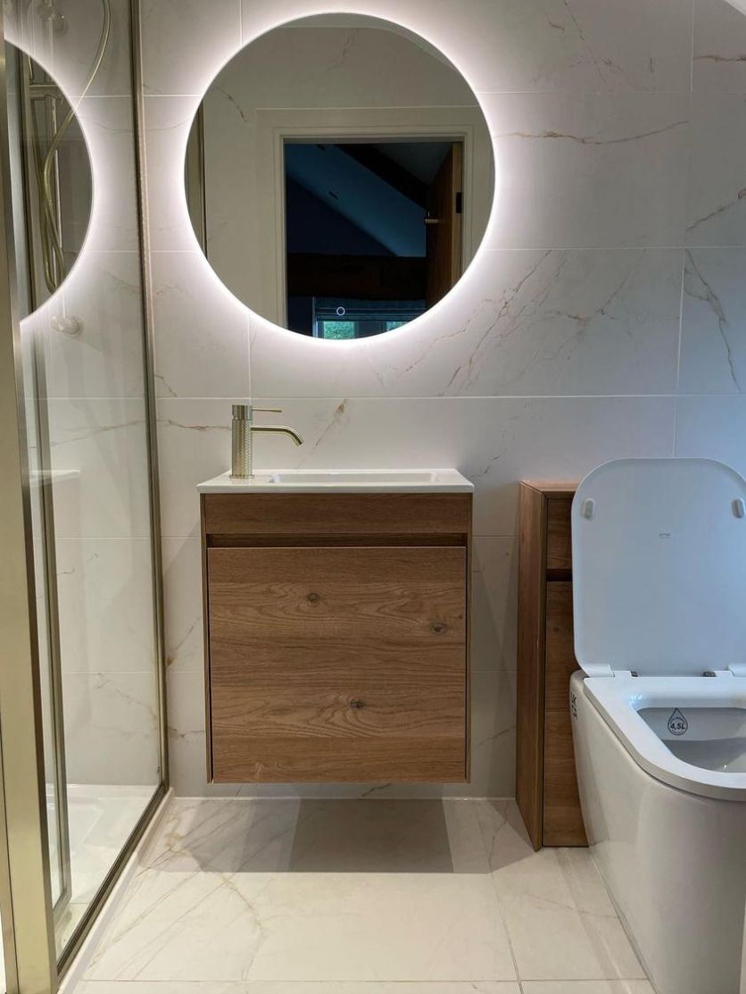 545mm Wall Hung Cloakroom Vanity Unit with Resin Basin in Natural Oak