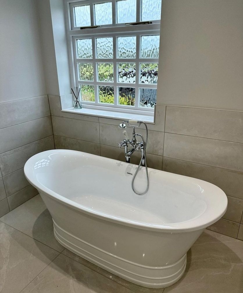 White Freestanding Acrylic Bath