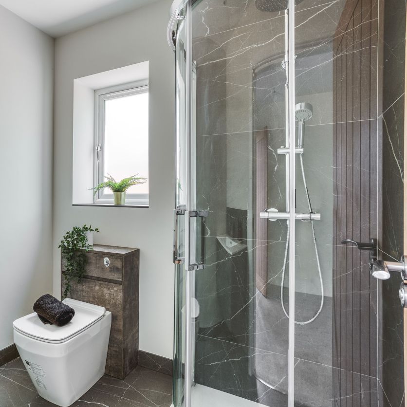 Odion WC Unit in Metallic