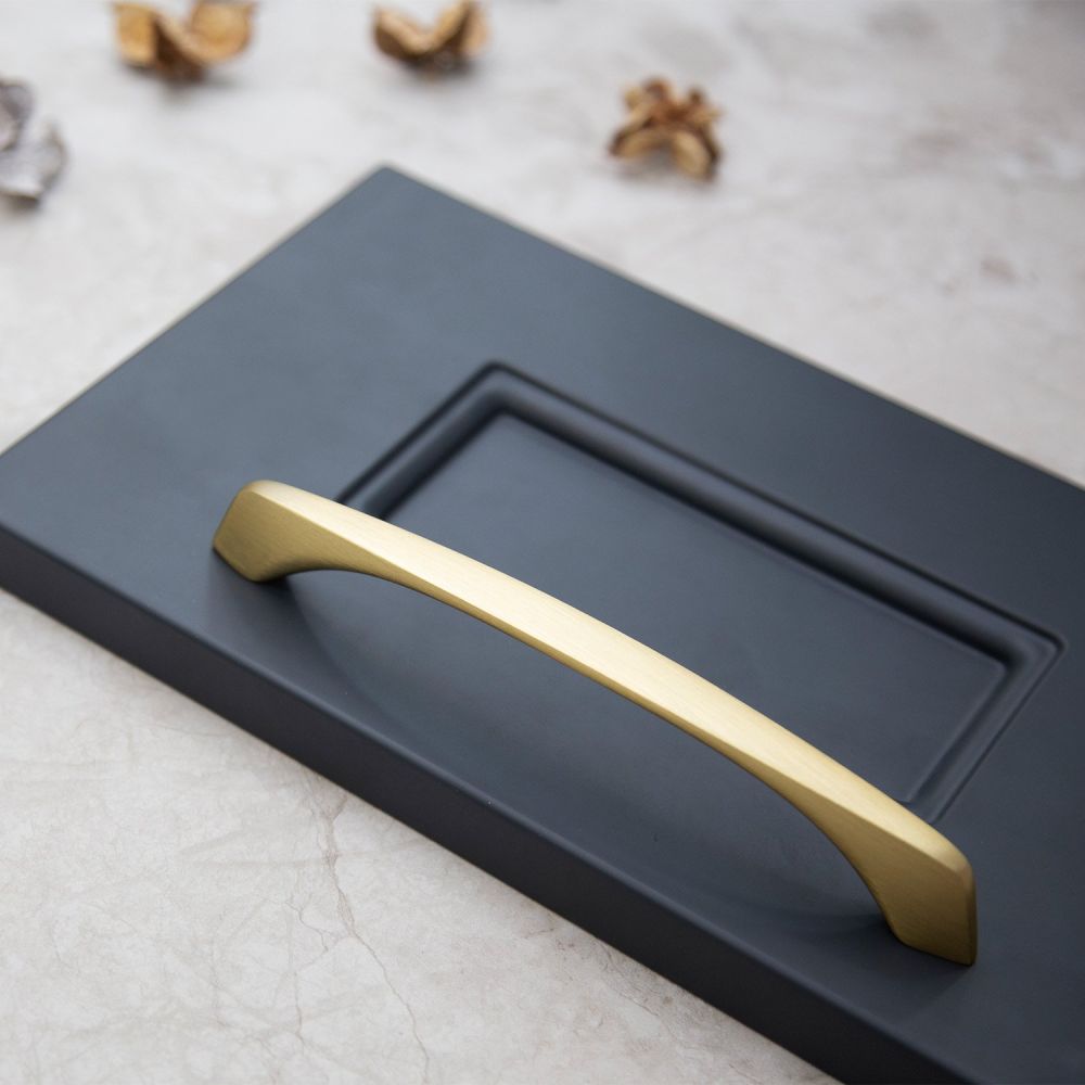 Sleek Brushed Gold Handle