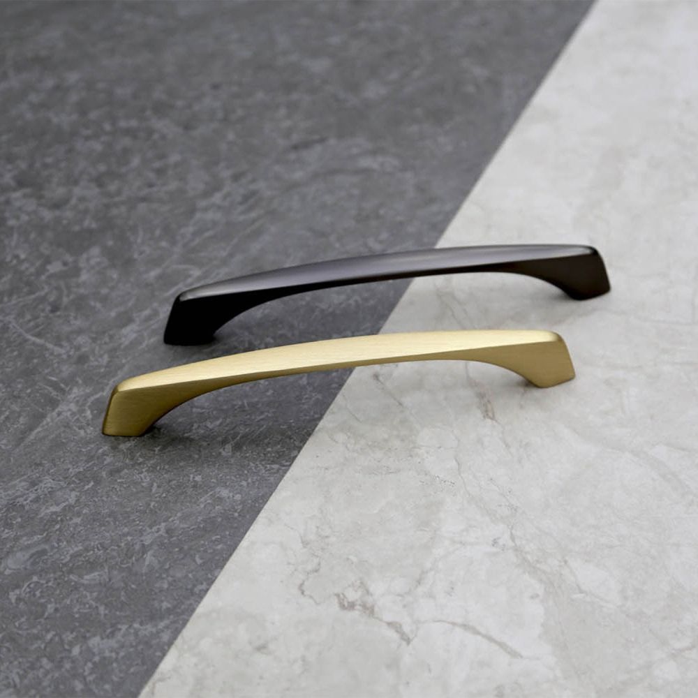 Sleek Gunmetal Handle