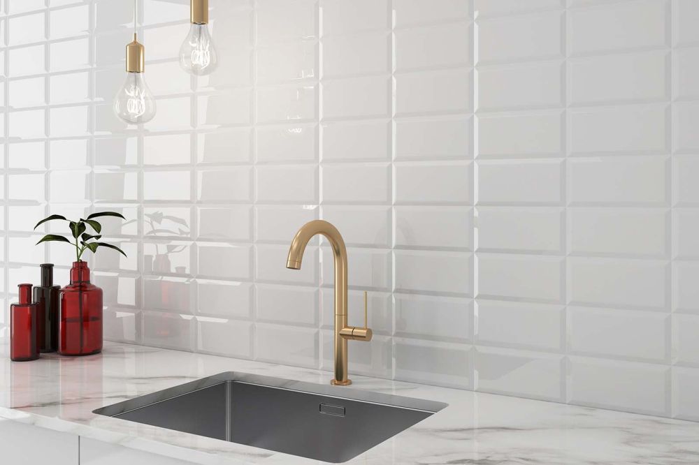 Metro White Ceramic Brick Tile 100x200mm