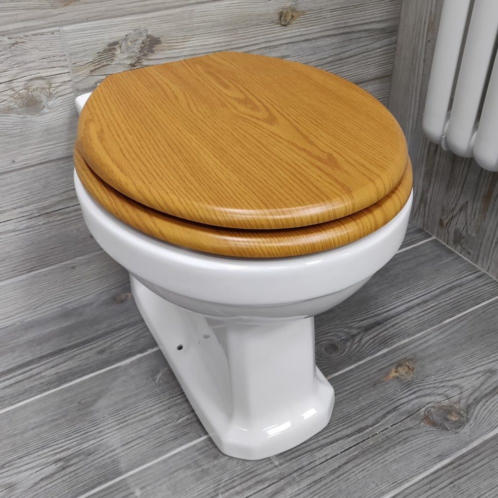 Claydon Traditional Oak Soft Close Toilet Seat