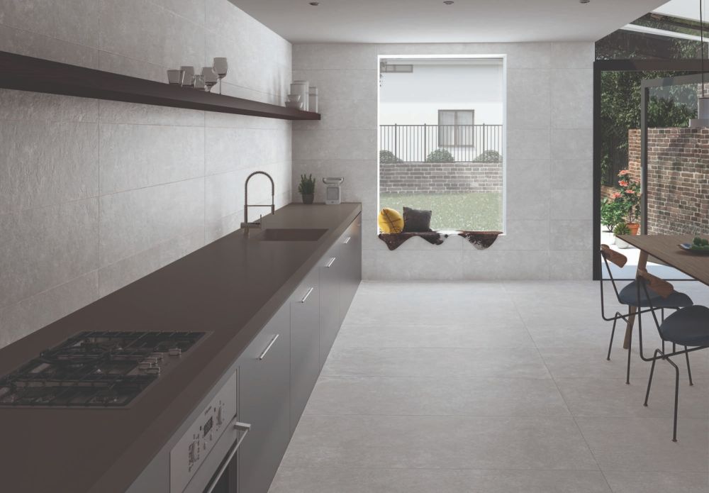 Graffi White Matt Ceramic Tile 320x900mm