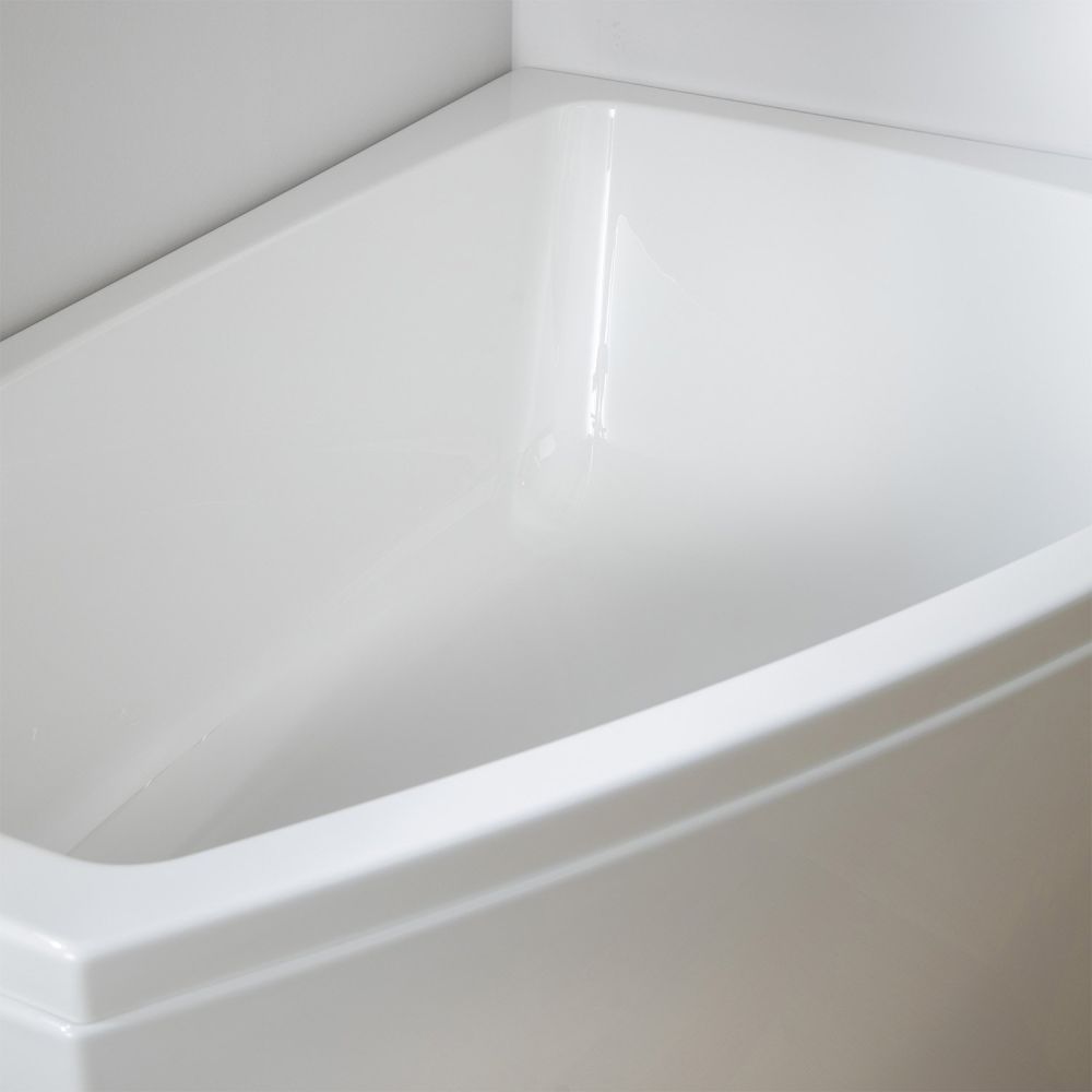 Carron Clipper Right Hand Acrylic Corner Bath 1200x1575mm