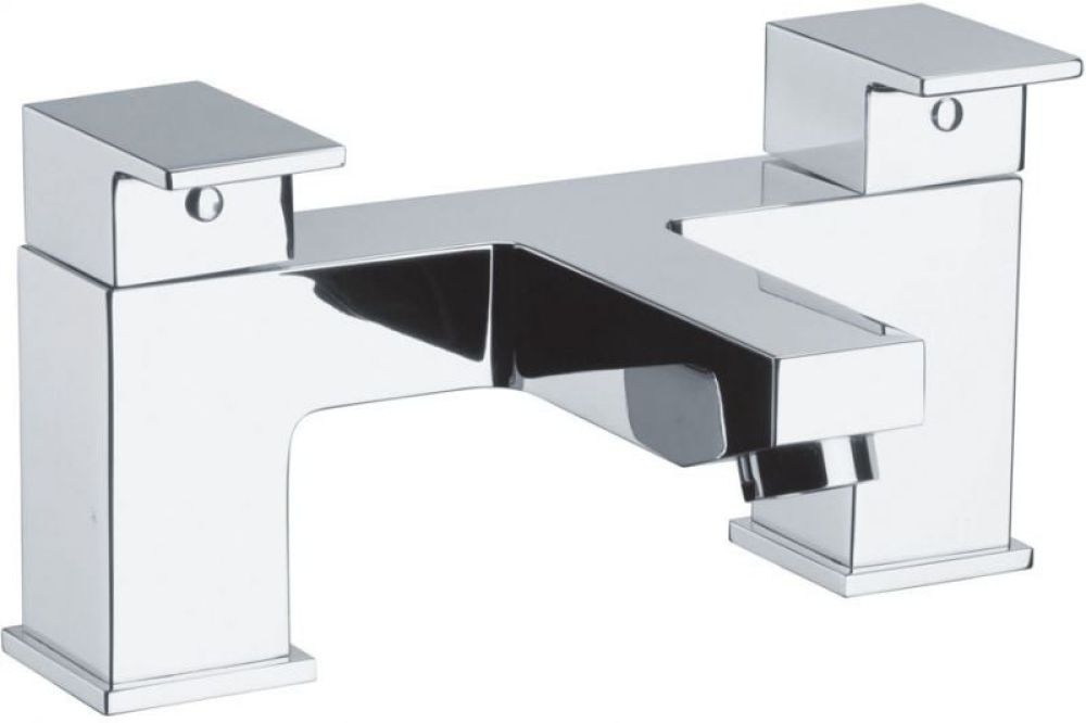 Nyland Chrome Bath Filler Tap