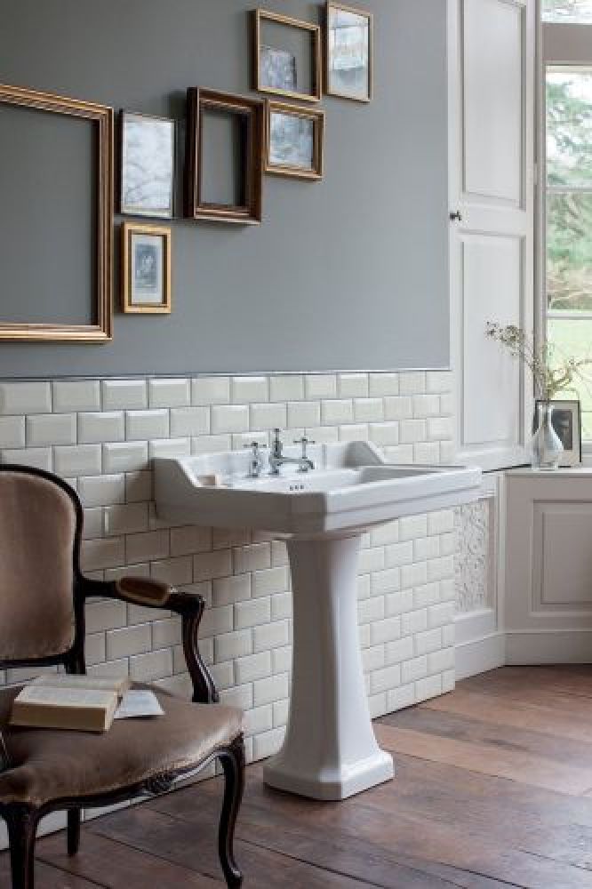 Medium Square Basin & Pedestal Roomset