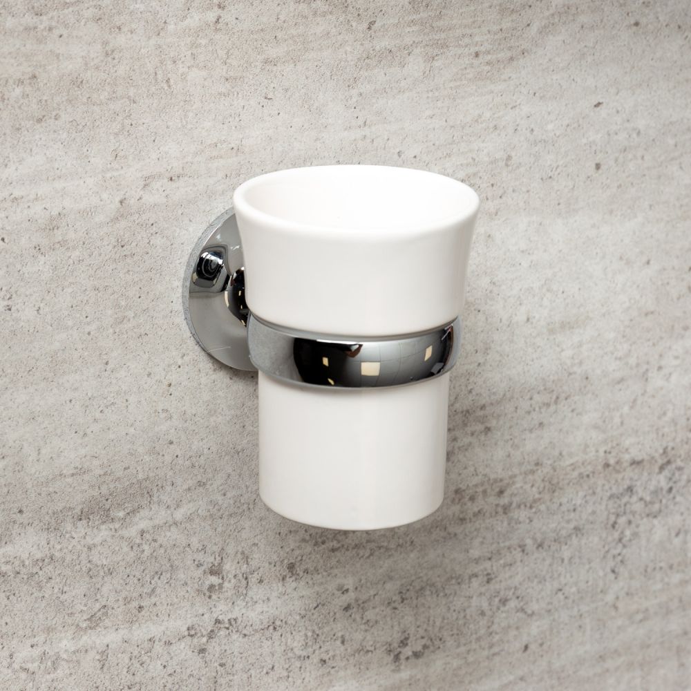 Cambridge Tumbler & Chrome Holder