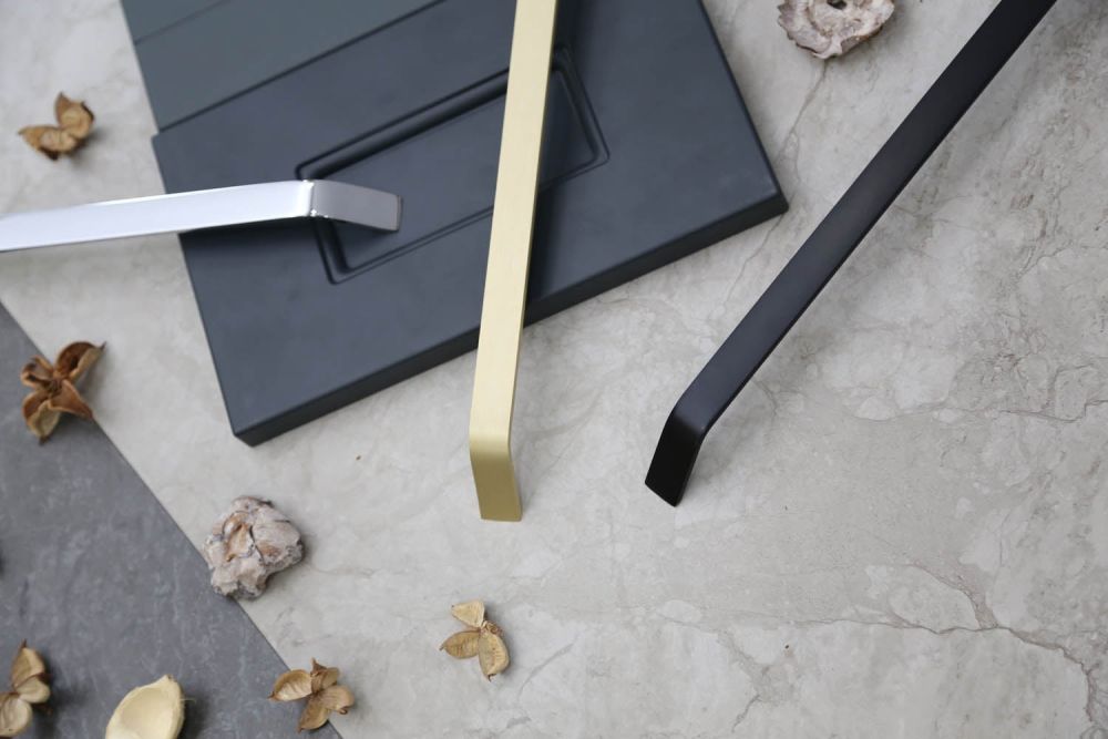 Nante Chrome Bar Handle
