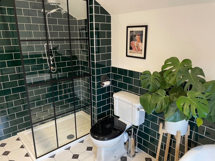 Claydon Traditional Close Coupled Toilet