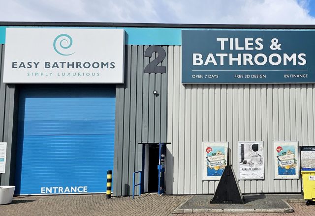Solihull store over 140 bays