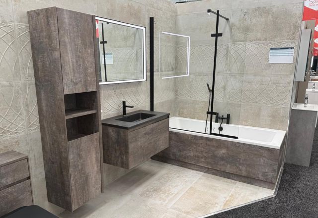 Easy Bathrooms & Tiles Welwyn Garden City Showroom