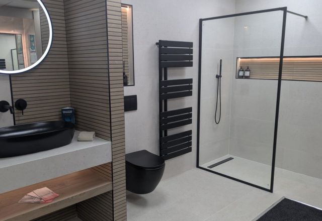 Easy Bathrooms & Tiles Bolton