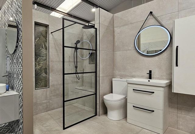 Sheffield shower bays Easy Bathrooms