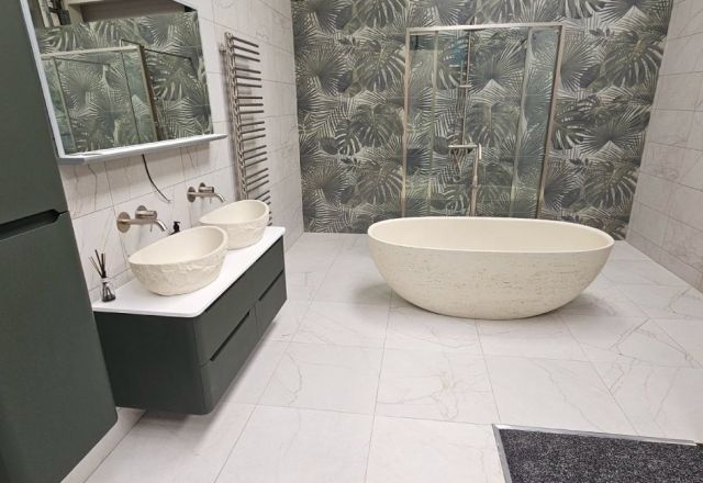 Easy Bathrooms & Tiles Crawley showroom