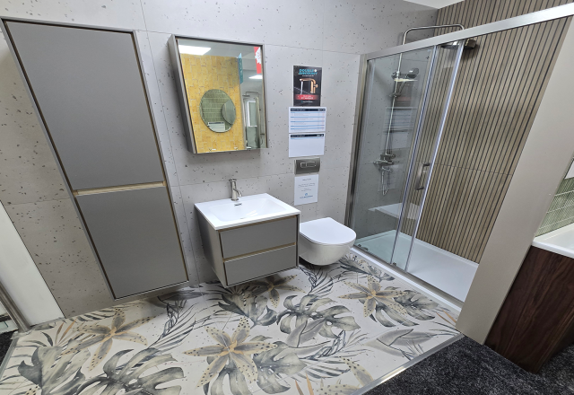 Easy Bathrooms & Tiles Showroom Newbury display stand featuring a modern bathroom suite with botanical floor tiles