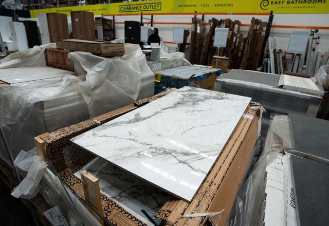 Easy Bathrooms Clearance Outlet at Wakefield