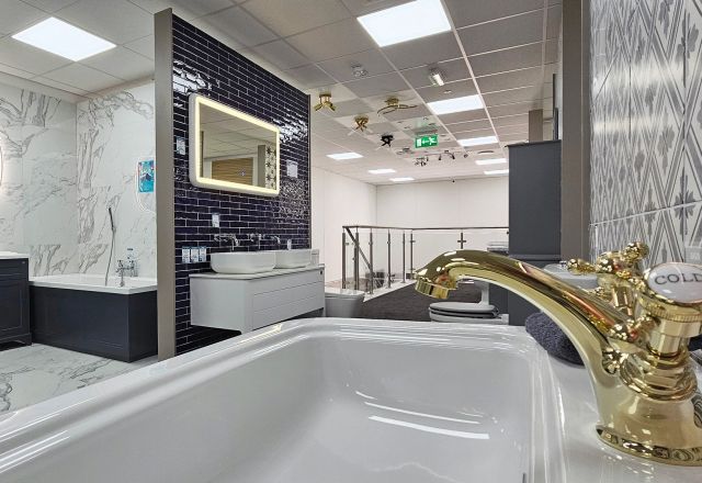 Easy Bathrooms Bath displays