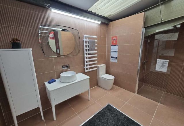 Easy Bathrooms & Tiles Liverpool Erskine