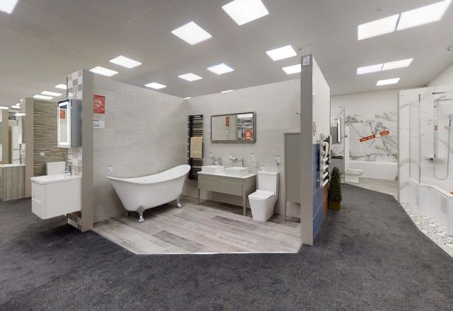 Reading shower bays Easy Bathrooms