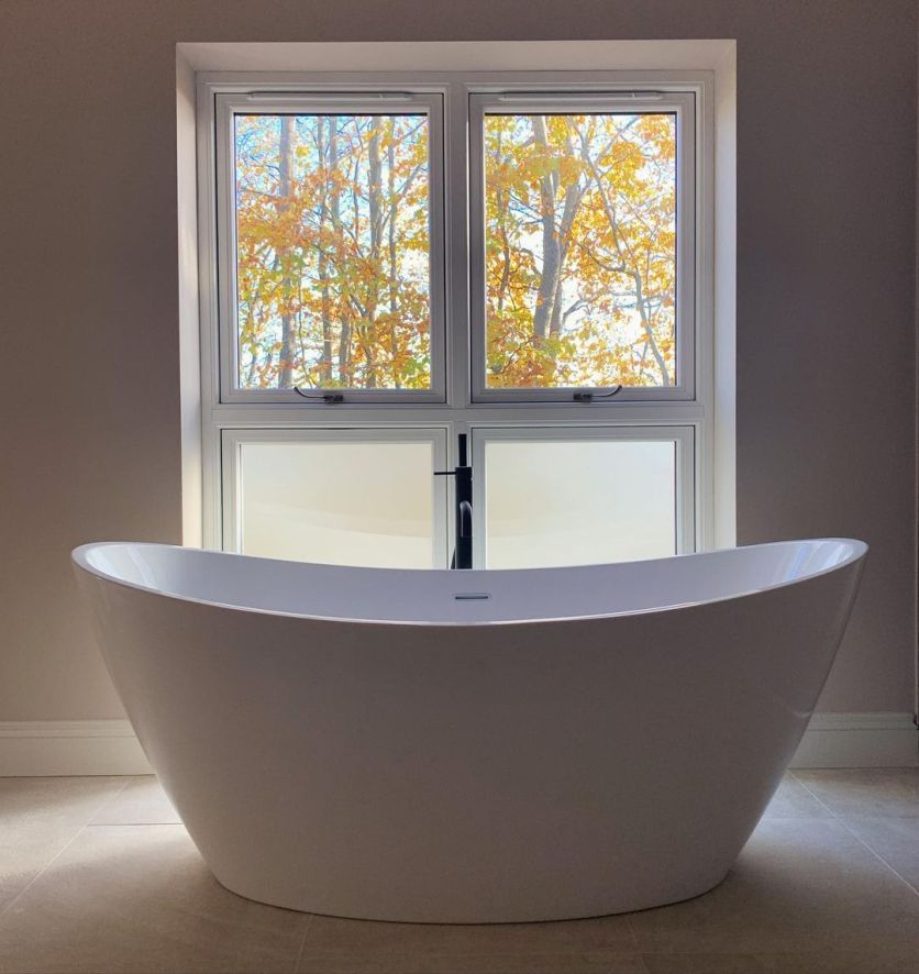 Lambi Freestanding Bath