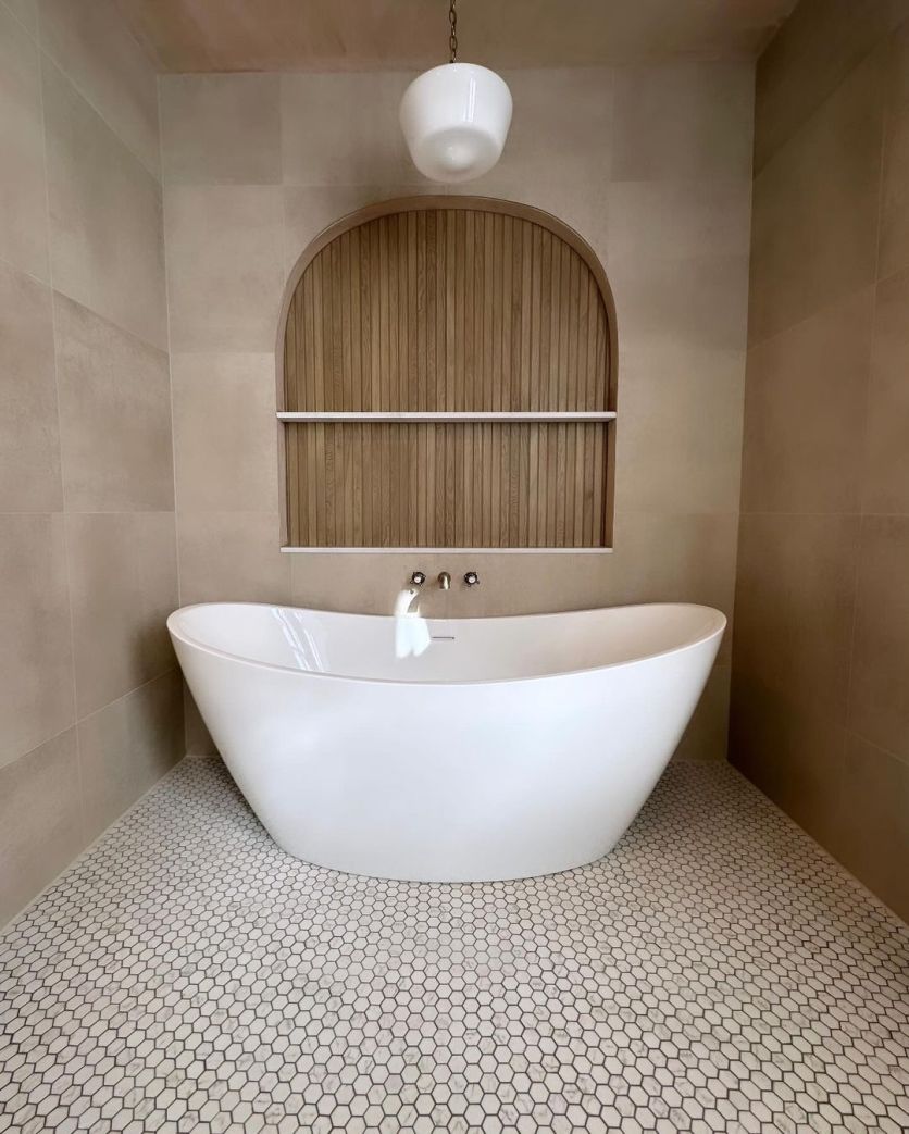 Lambi Freestanding White Acrylic Bath 1700x800mm