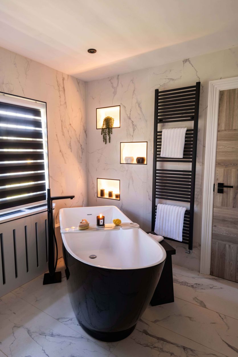 Eton Black Galaxy Freestanding Bath