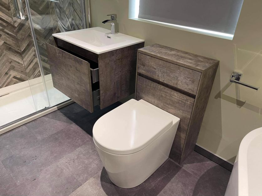 Odion WC Unit in Metallic