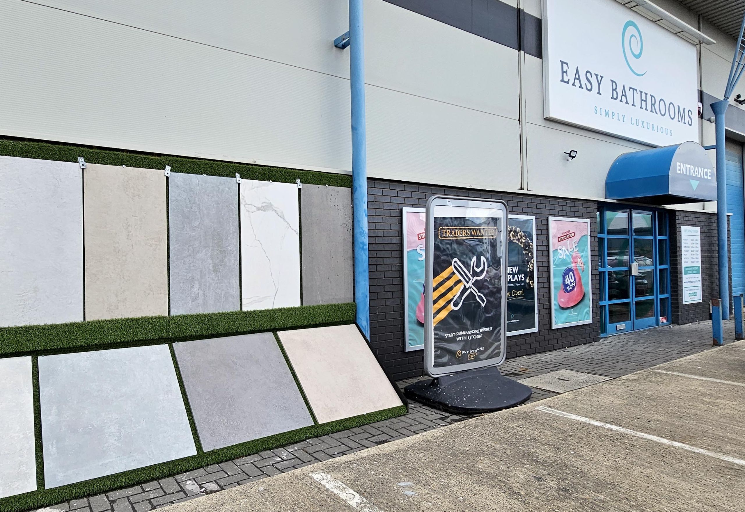 Peterborough Store over 100 bays