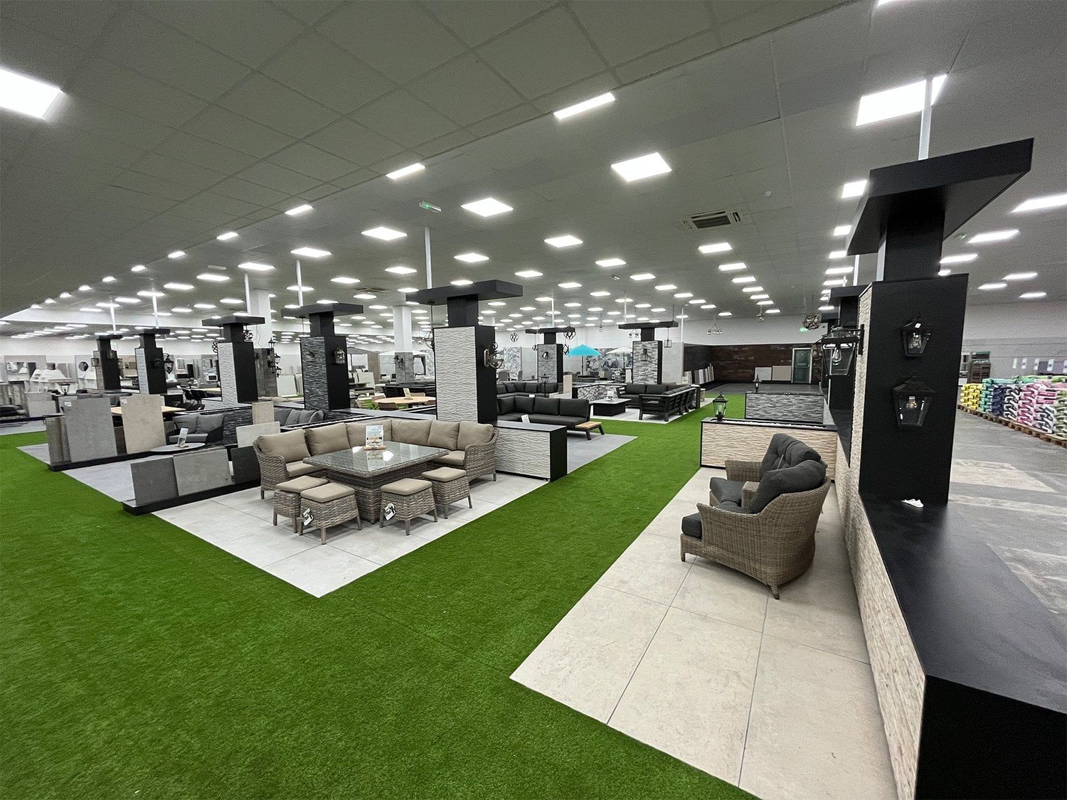 Easy Bathrooms Birstall Showroom