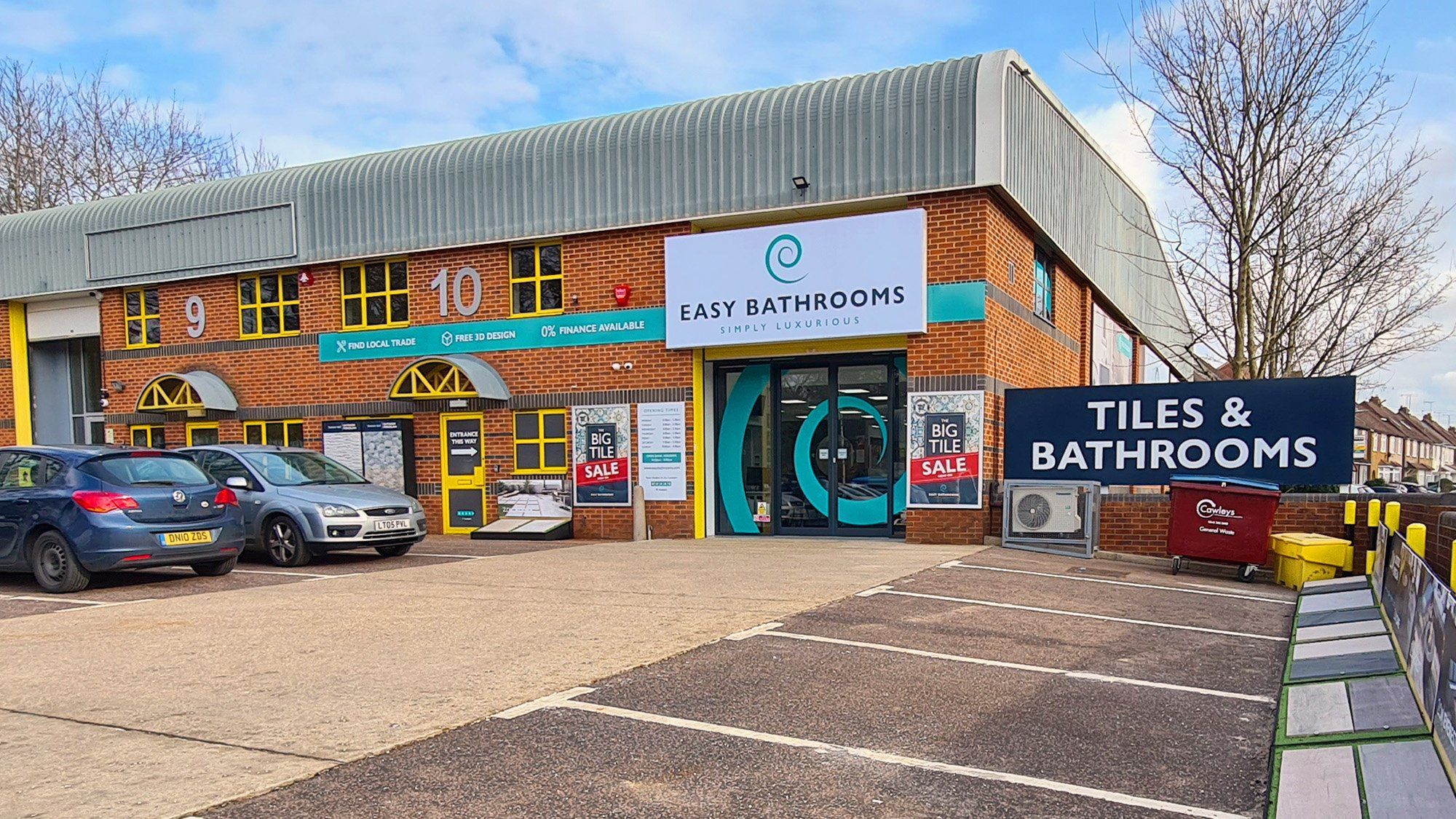 St Albans store over 60 bays