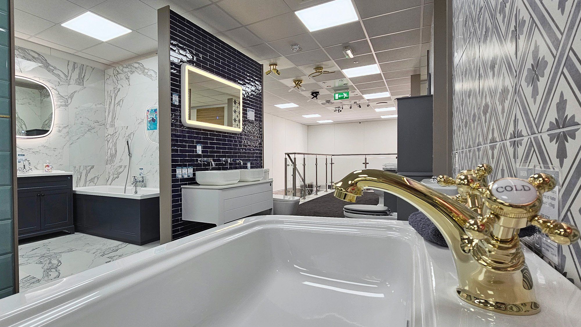 Easy Bathrooms Bath displays