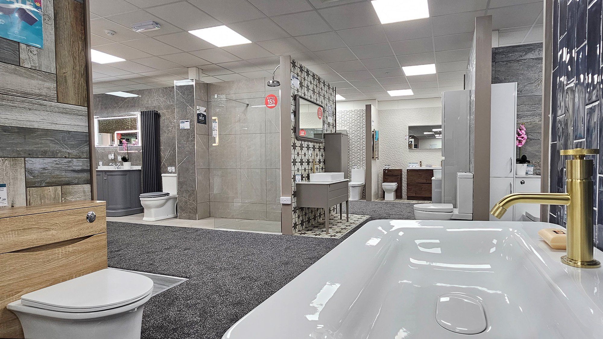 Reading Tilehurst bathroom displays